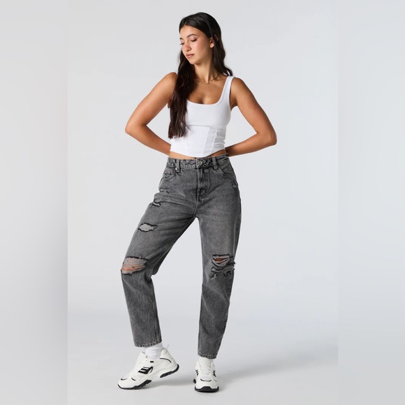 Refuge - Dark Grey Distressed Mom Jeans - Size 7 - Picture 2 of 9